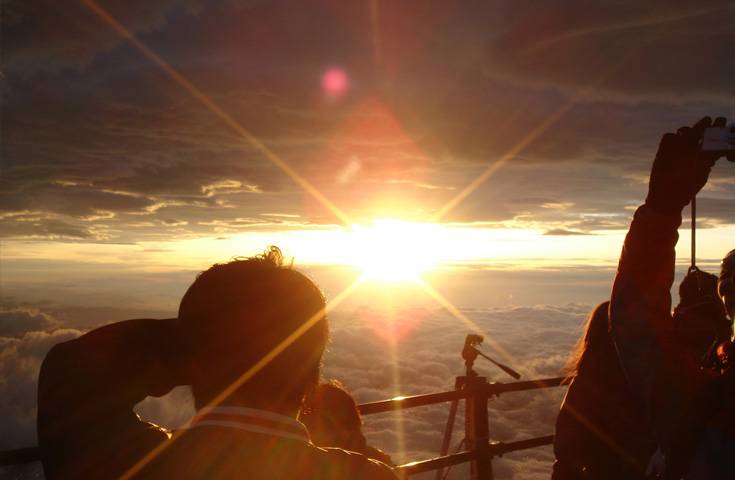 【日本 一人成團系列】富士山登山 2天1夜遊：入住八合目山屋&吉田路線｜東京站・新宿出發