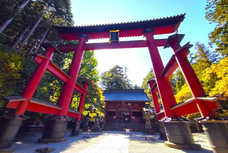【日本 一人成團系列】富士山經典一日遊：富士山五合目＆河口湖＆忍野八海＆御殿場 Outlet｜含頂級和牛神戶牛涮涮鍋｜上野・新宿出發