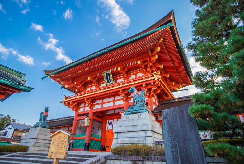 【日本 一人成團系列】京都奈良經典一日遊：金閣寺、嵐山、伏見稻荷、奈良公園｜含頂級和牛神戶牛涮涮鍋｜大阪出發