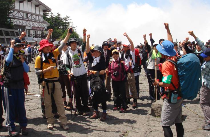 【日本 一人成團系列】富士山登山 2天1夜遊：入住八合目山屋&吉田路線｜東京站・新宿出發