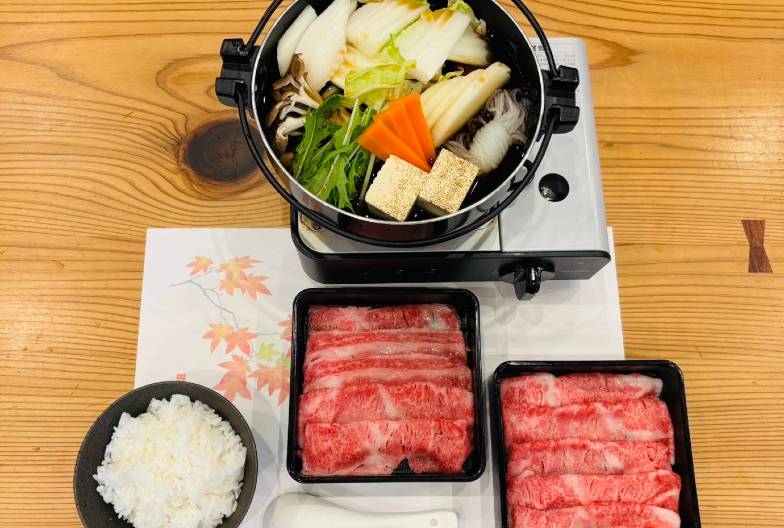 【日本 一人成團系列】京都奈良經典一日遊：金閣寺、嵐山、伏見稻荷、奈良公園｜含A5 頂級和牛 神戶牛壽喜燒 ｜大阪出發