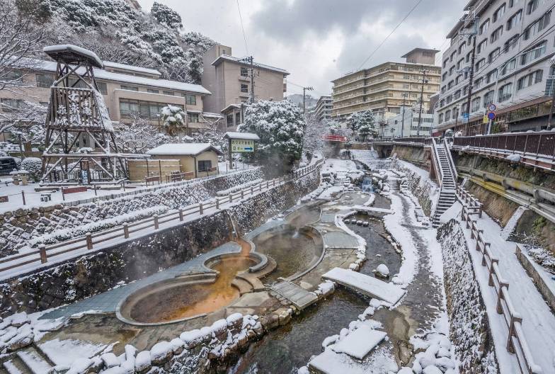 【兵庫一日遊】姫路城＆好古園＆有馬溫泉＆六甲山｜大阪出發