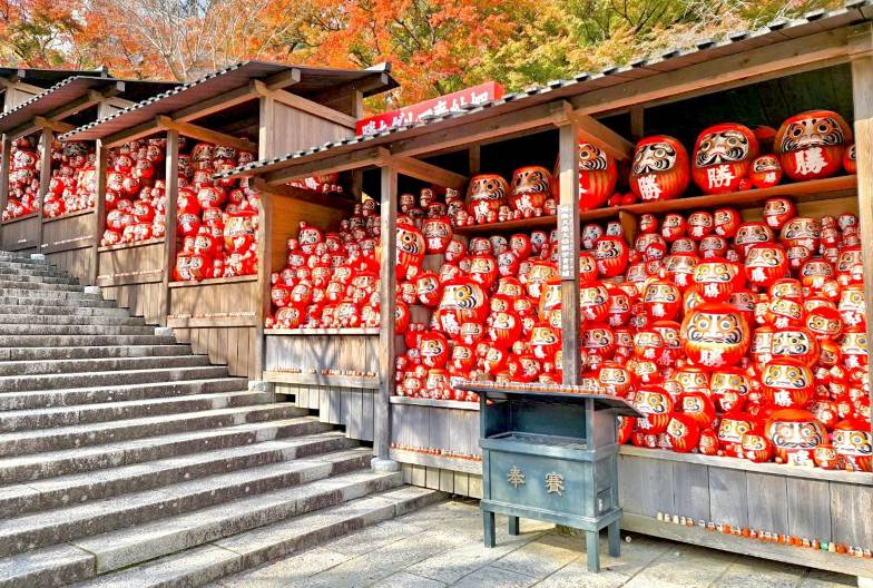 【關西祈福一日遊】含美味豬肉涮涮鍋午餐＆京都抹茶體驗｜勝尾寺、清水寺、嵐山｜大阪難波・梅田出發