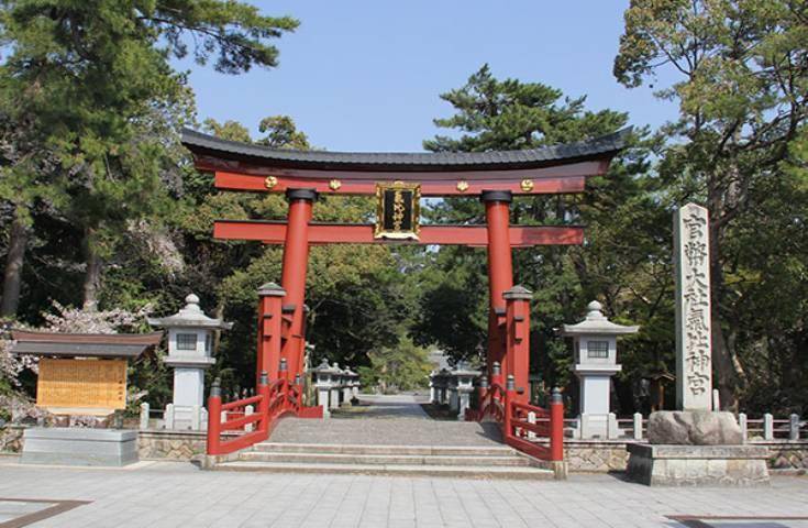 【日本漁港一日遊】北前船｜日本海魚市場｜氣比神宮｜螃蟹料理午餐+草莓採摘+蕎麥麵體驗・名古屋出發