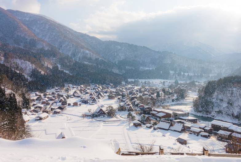 【日本 一人成團系列】高山白川鄉一日遊：漫步高山古街、探訪合掌村｜含嚴選飛驒旨豚｜名古屋出發