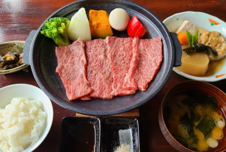 【日本 一人成團系列】高山白川鄉一日遊：漫步高山古街、探訪合掌村｜含極上飛驒牛｜名古屋出發