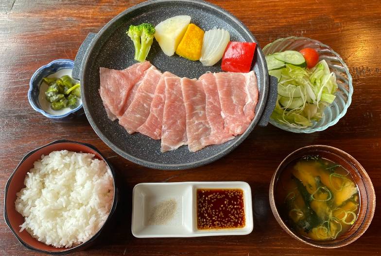 【日本 一人成團系列】高山白川鄉一日遊：漫步高山古街、探訪合掌村｜含嚴選飛驒旨豚｜名古屋出發